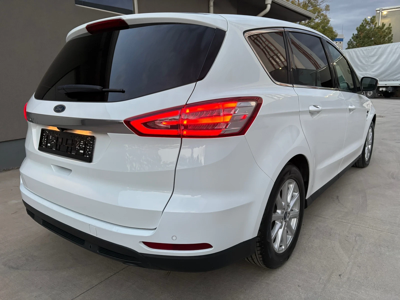 Ford S-Max Titanium 2.0 150hp Euro 6 Automatiic Full extras - изображение 7