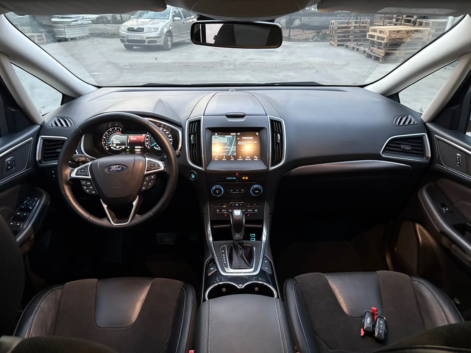 Ford S-Max Titanium 2.0 150hp Euro 6 Automatiic Full extras | Mobile.bg   17