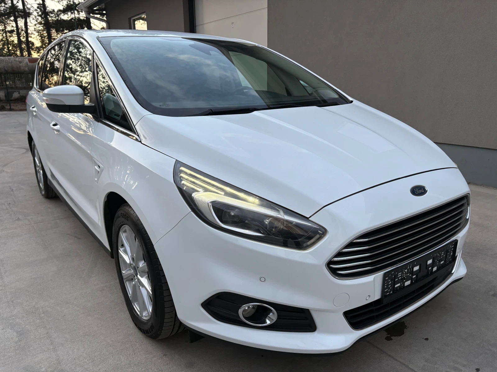 Ford S-Max Titanium 2.0 150hp Euro 6 Automatiic Full extras | Mobile.bg   11
