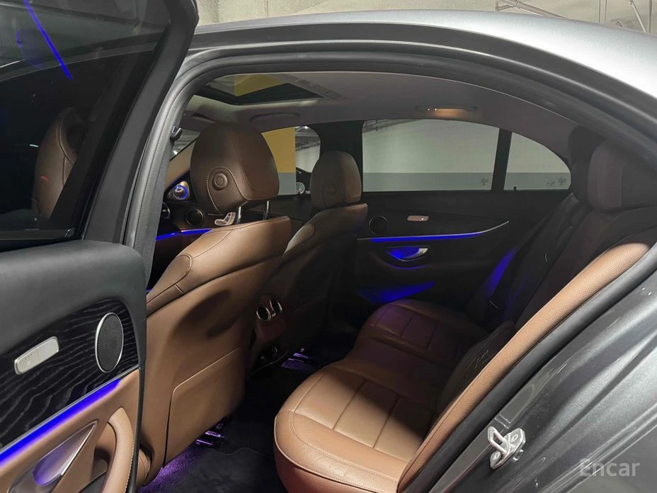 Mercedes-Benz E 220  - изображение 10