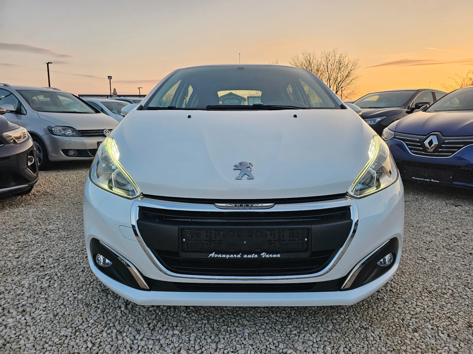 Peugeot 208 1.2i, 83�.�. | Mobile.bg � ����������� 2
