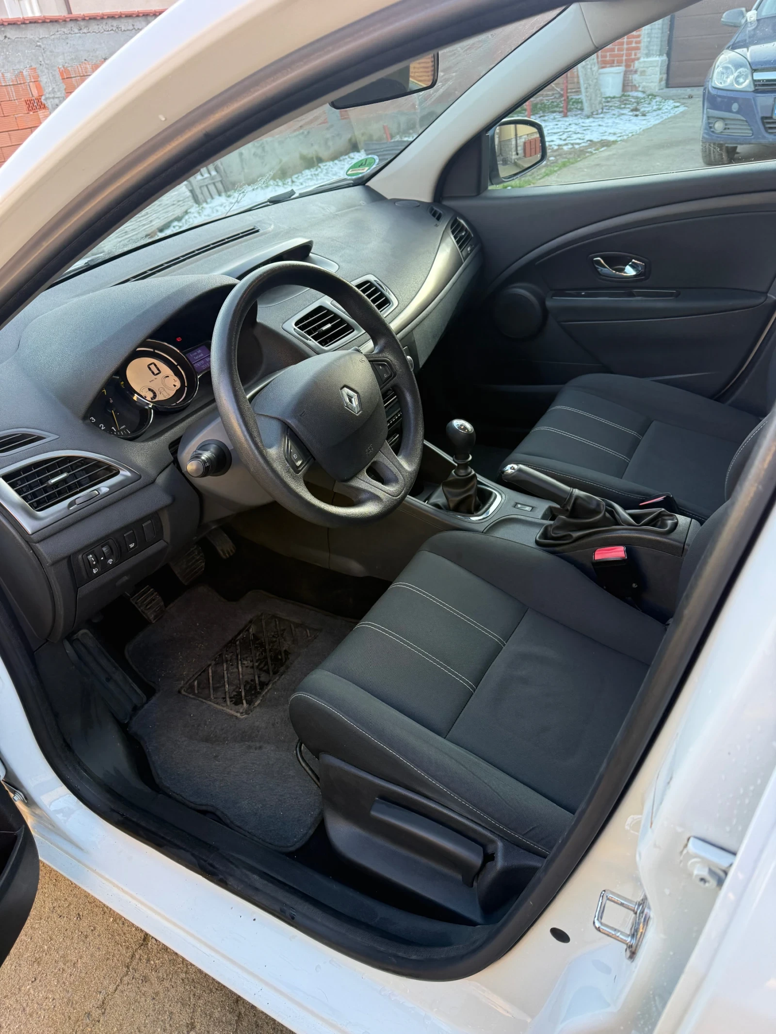 Renault Megane 1.6 ������ 110�.� | Mobile.bg � ����������� 12