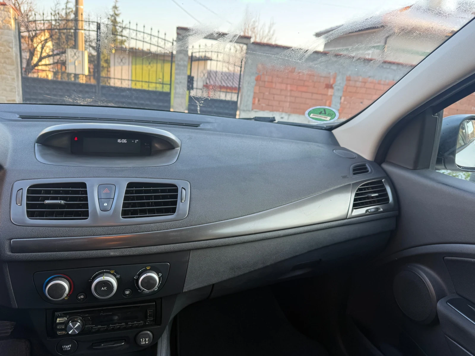 Renault Megane 1.6 ������ 110�.� | Mobile.bg � ����������� 11