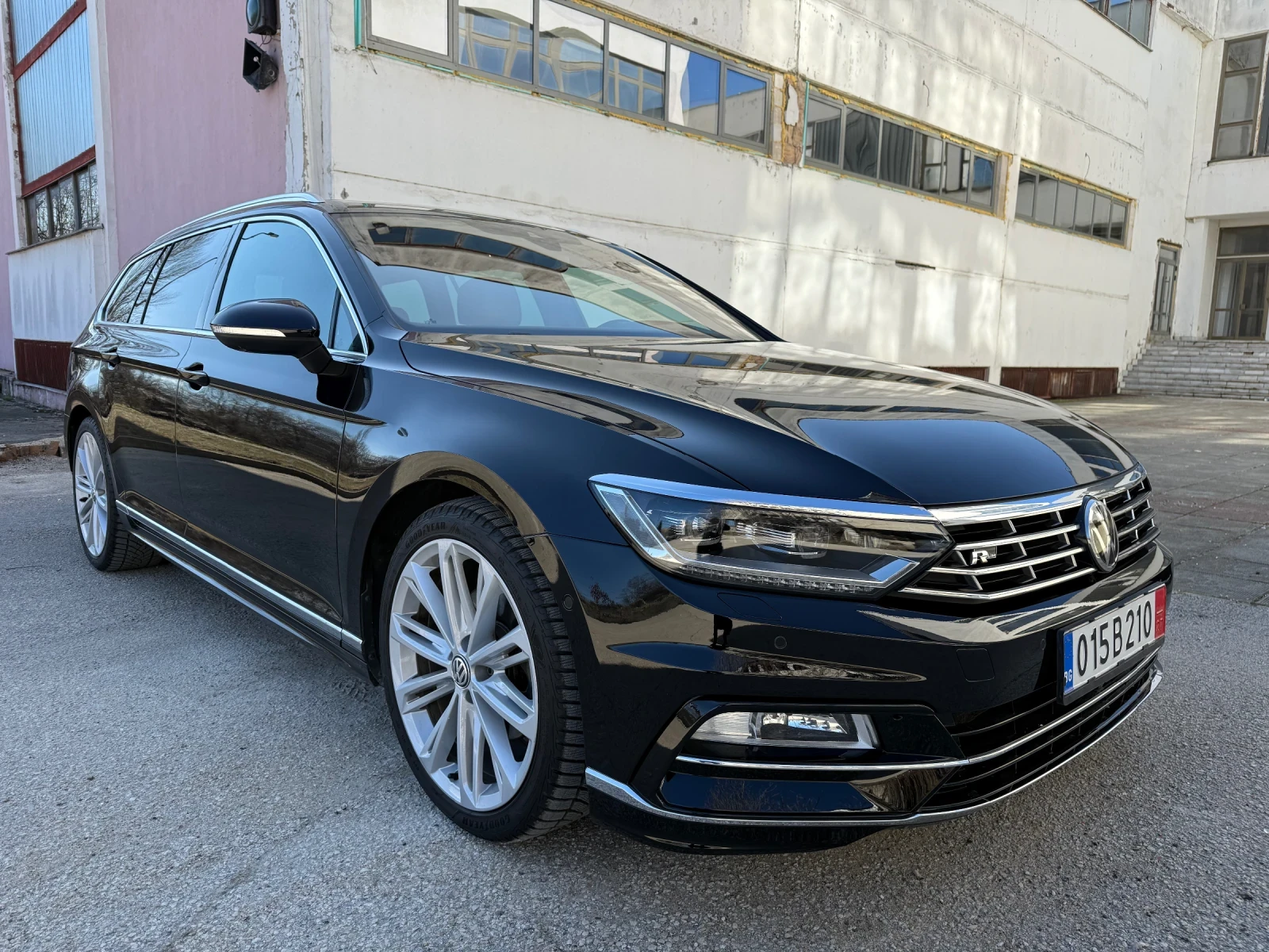 VW Passat 1.8TSi R-line SWISS