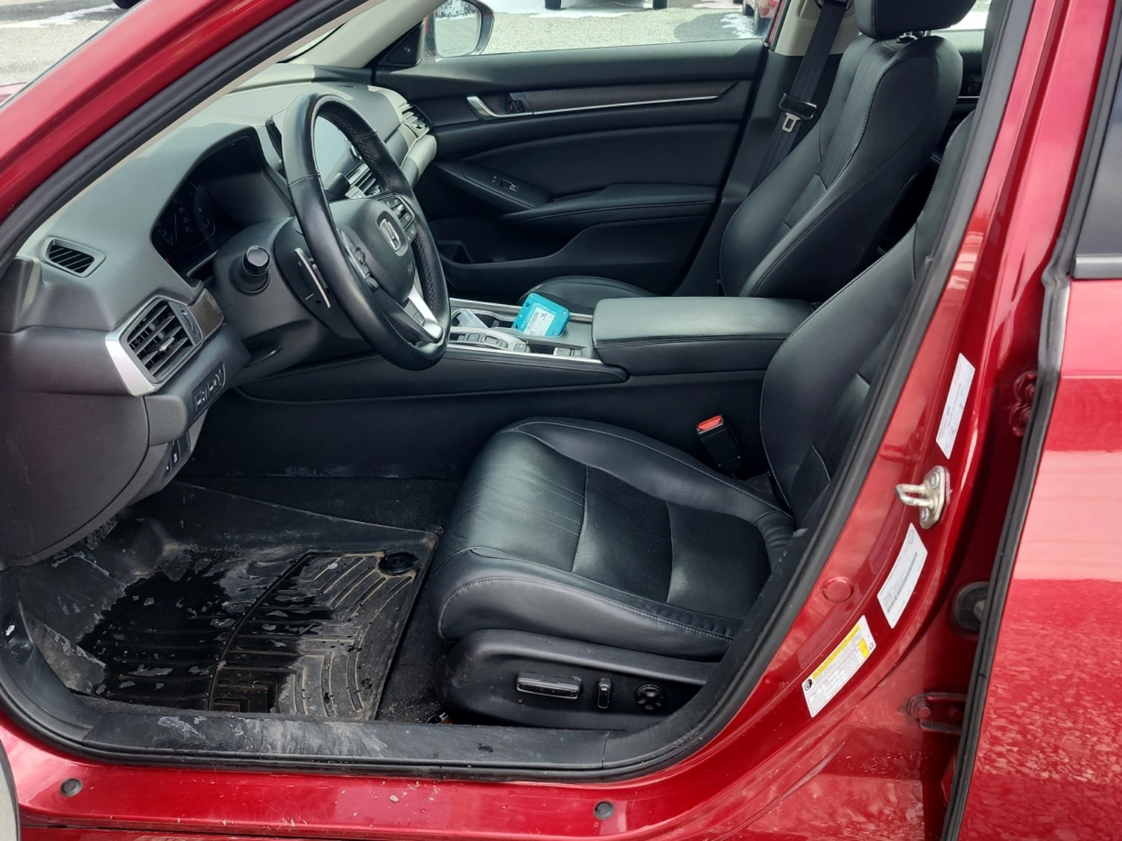 Honda Accord ОБДУХВАНЕ* * CARFAX * * АВТО КРЕДИТ * * , снимка 5 - Автомобили и джипове - 54038336