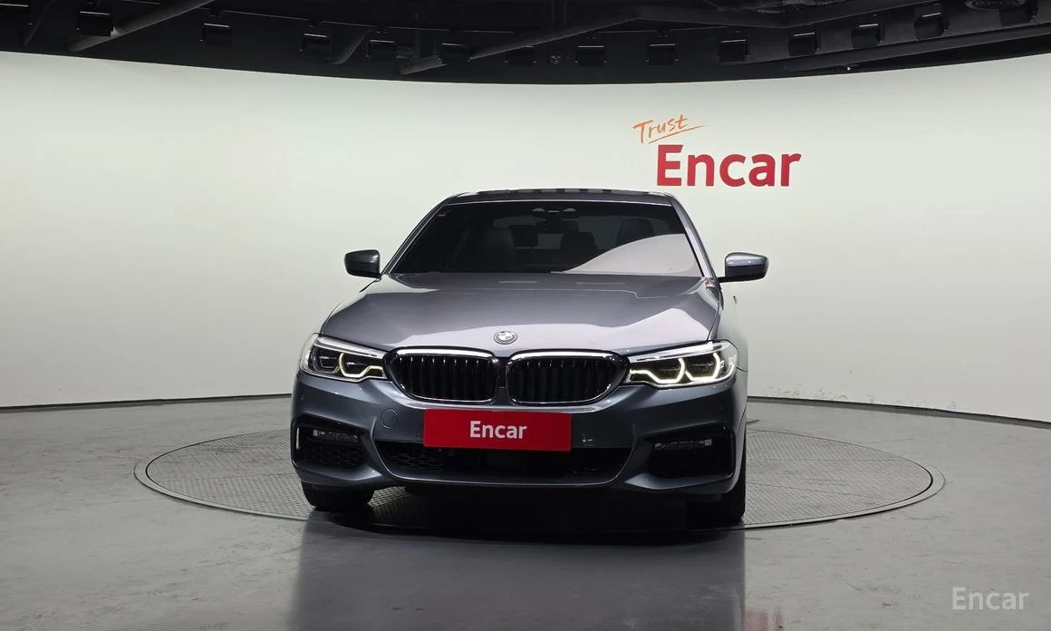 BMW 520 M SPORT*  ПАМЕТ* КАМЕРА* 4 ПОДГРЕВА* , снимка 2 - Автомобили и джипове - 54064413