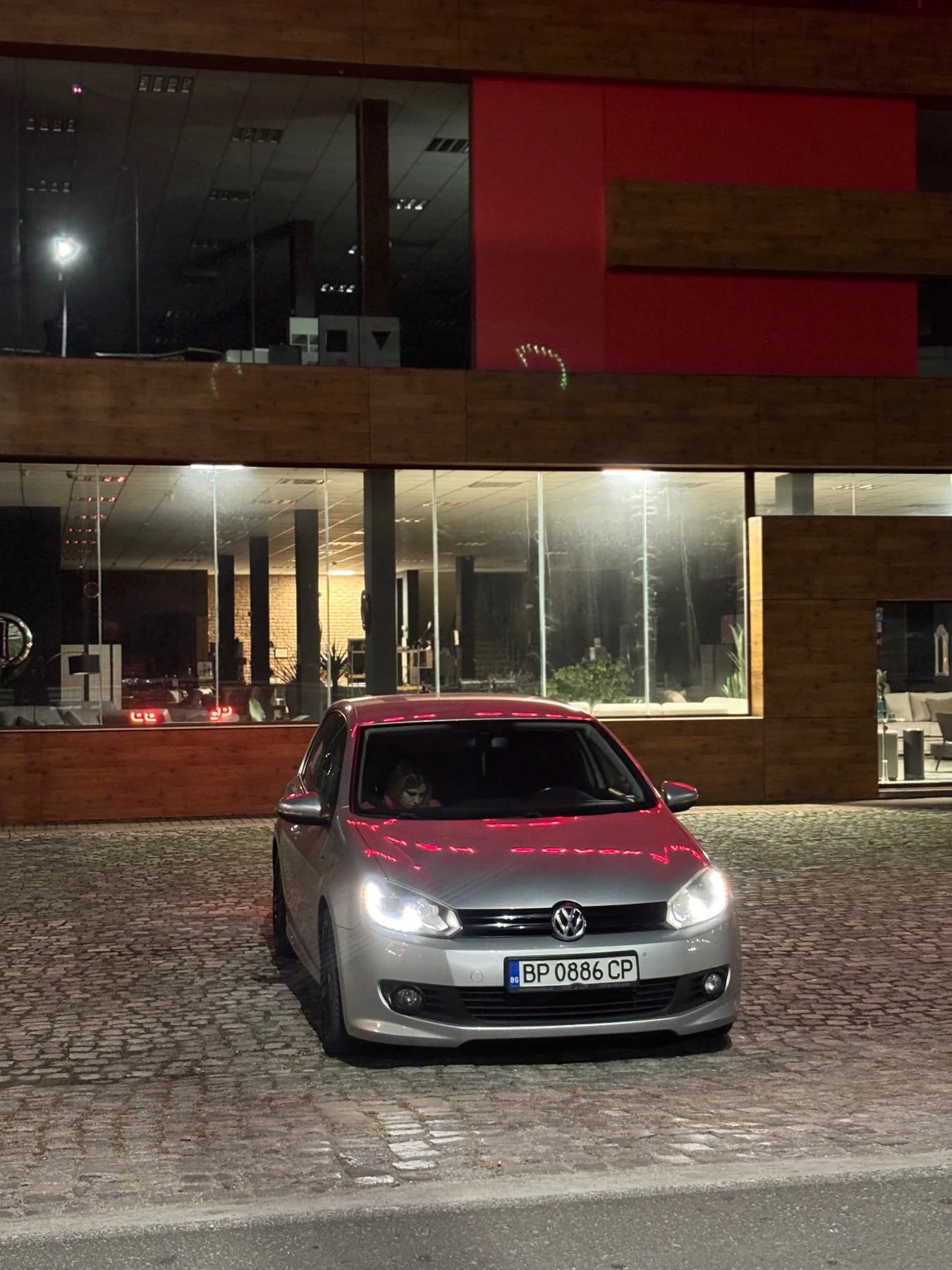 VW Golf 2.0TDI 140, снимка 8 - Автомобили и джипове - 54093555