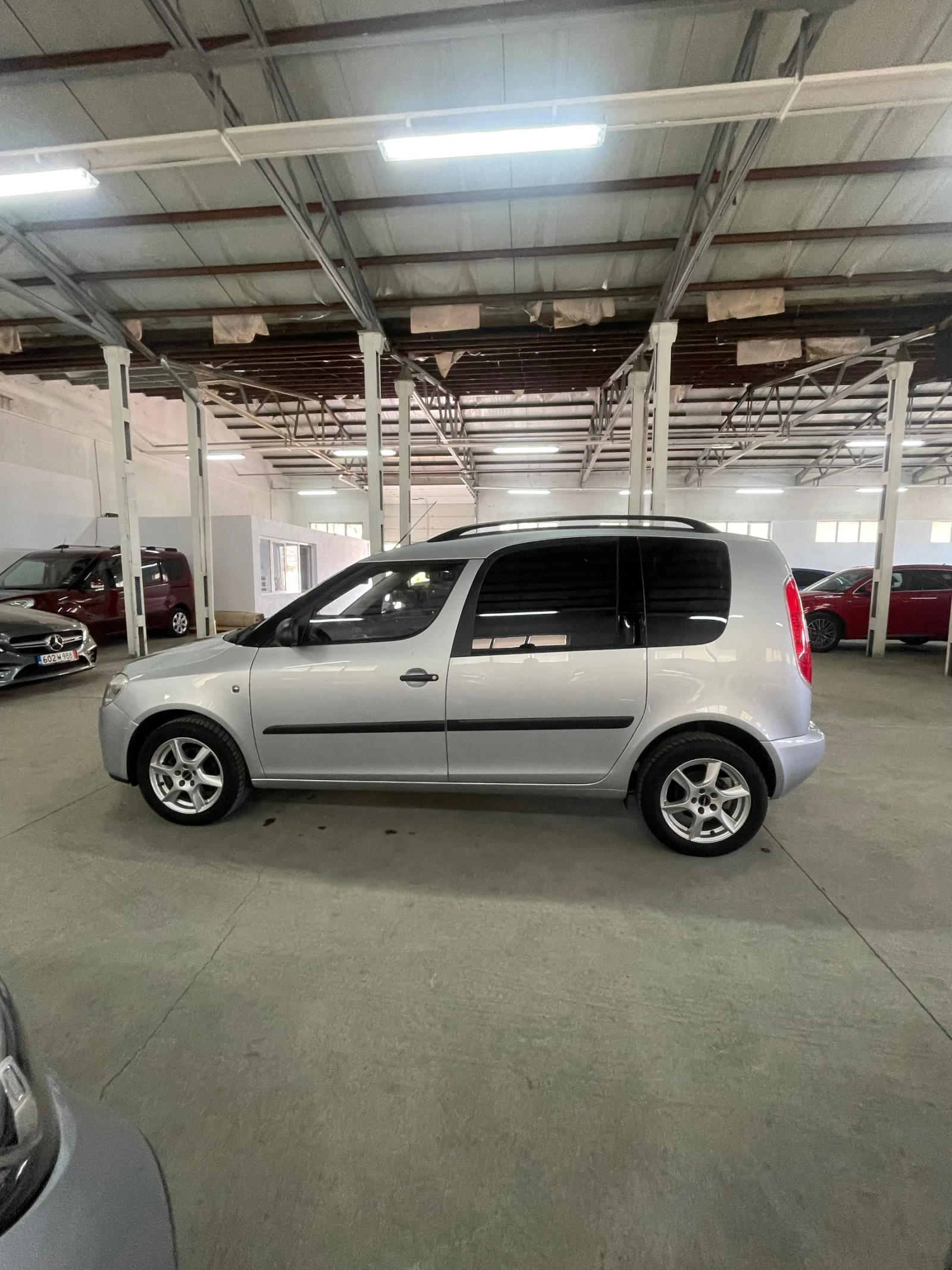 Skoda Roomster 1.4i/SCOUT/Подгрев/Клима/ГЕРМАНИЯ/НОВ!!!, снимка 8 - Автомобили и джипове - 54234953