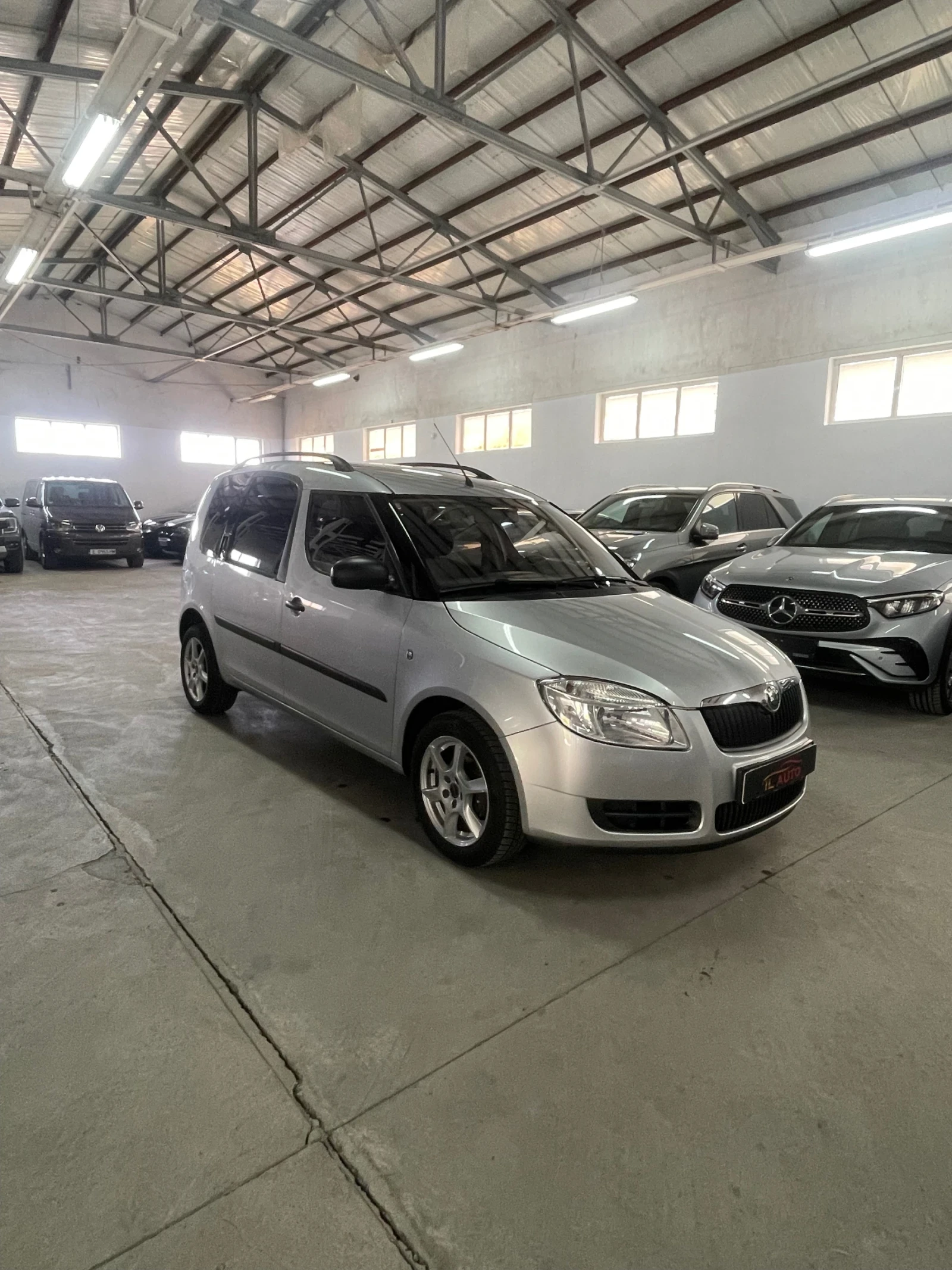 Skoda Roomster 1.4i/SCOUT/Подгрев/Клима/ГЕРМАНИЯ/НОВ!!!, снимка 3 - Автомобили и джипове - 54234953