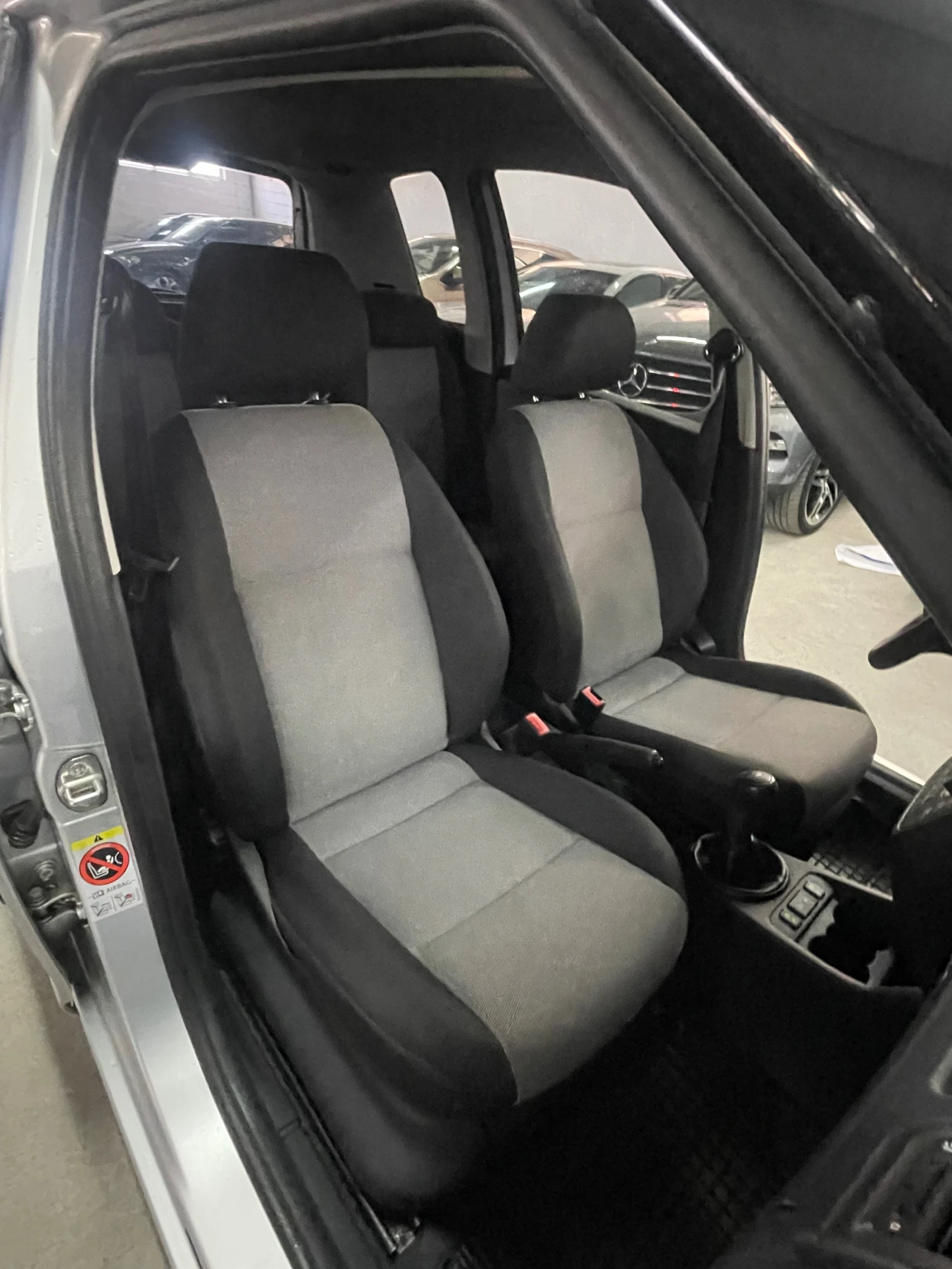 Skoda Roomster 1.4i/SCOUT/Подгрев/Клима/ГЕРМАНИЯ/НОВ!!!, снимка 13 - Автомобили и джипове - 54234953