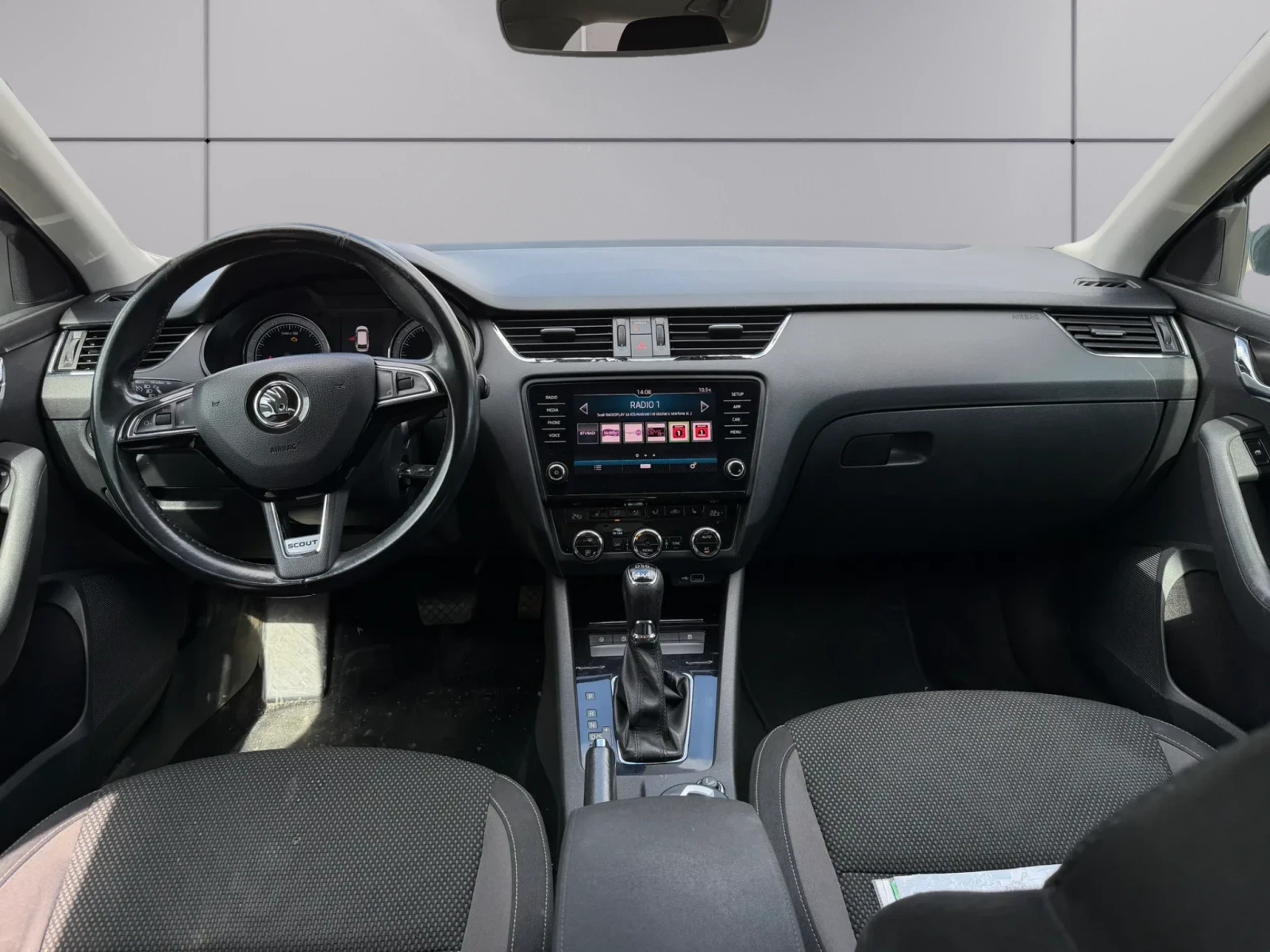 Skoda Octavia Scout DSG 4X4 2.0 TDI Individual | Mobile.bg � ����������� 8