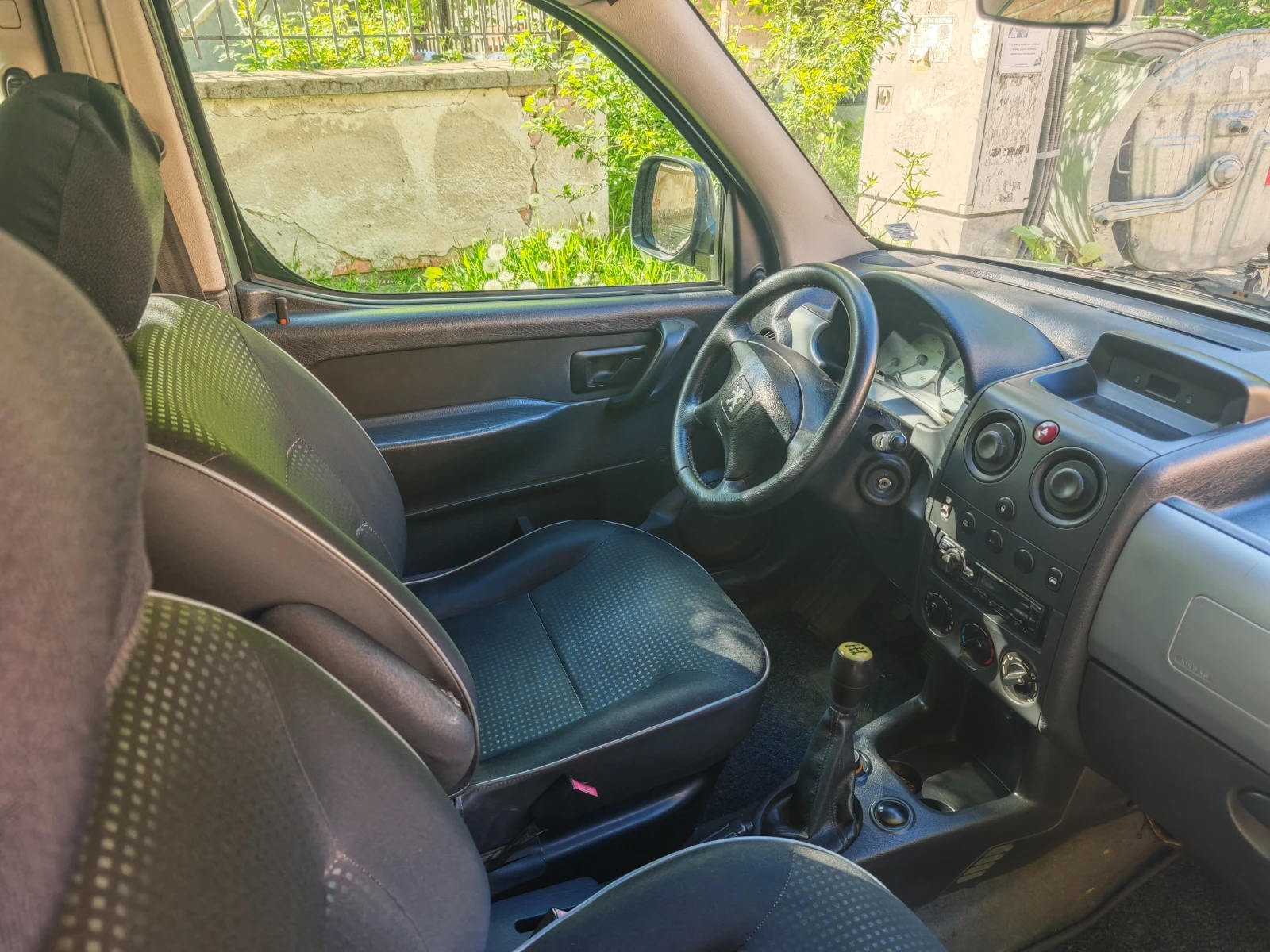 Peugeot Partner 2000HDI, снимка 4 - Автомобили и джипове - 54334058