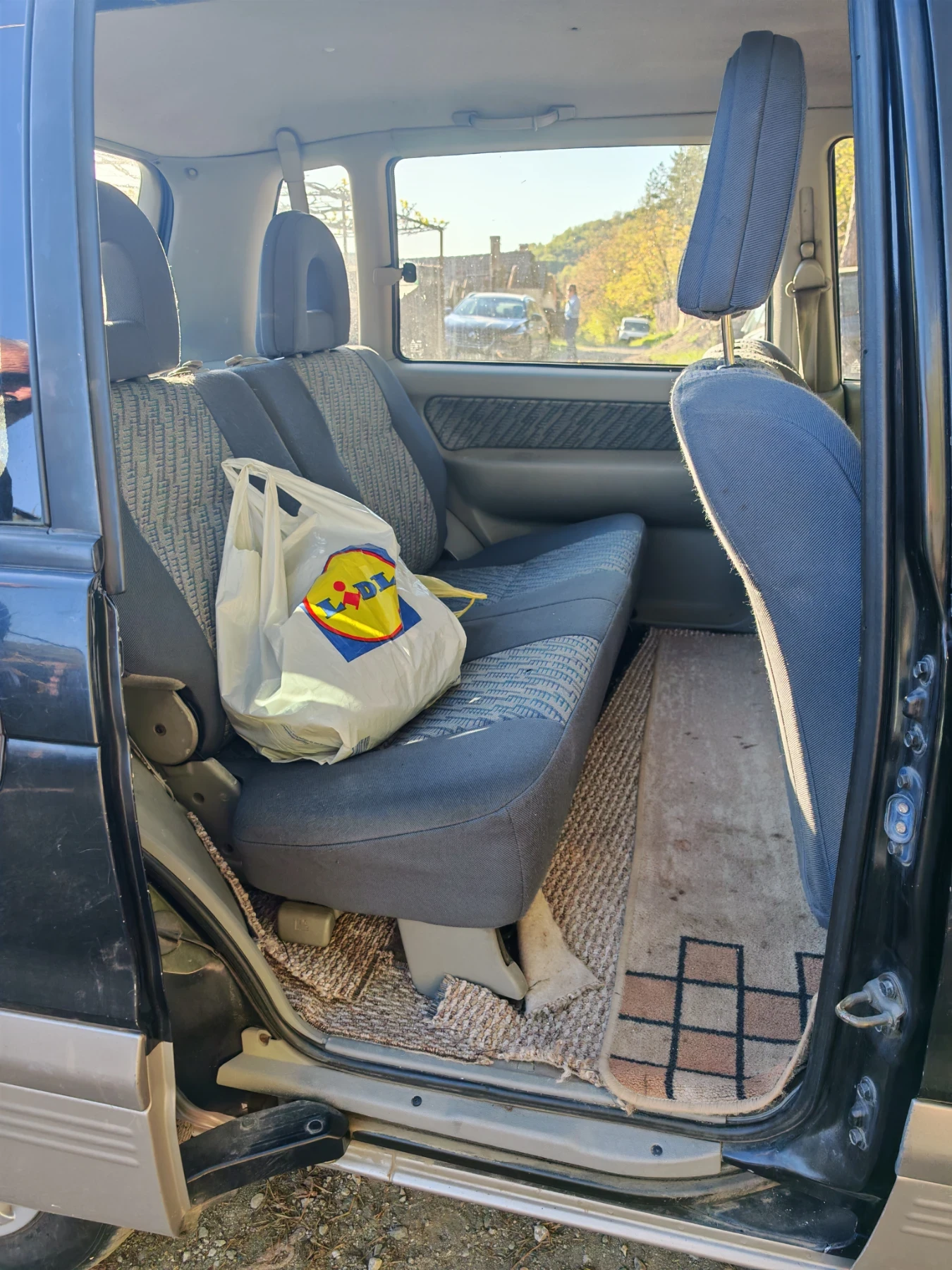 Mitsubishi Space runner, снимка 8 - Автомобили и джипове - 54390736