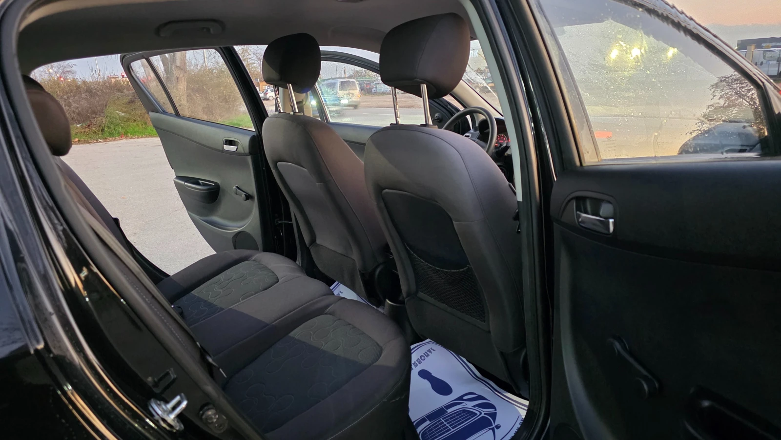 Hyundai I20 1.3i/80hp-АГУ, снимка 10 - Автомобили и джипове - 54487630
