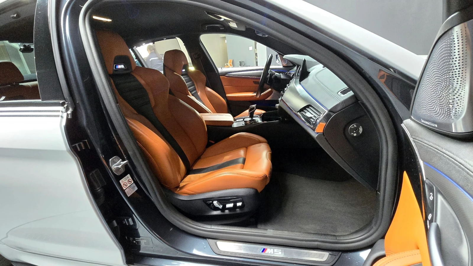 BMW M5 * Bowers & Wilkins* HeadUp* 360* ���������� | Mobile.bg � ����������� 12