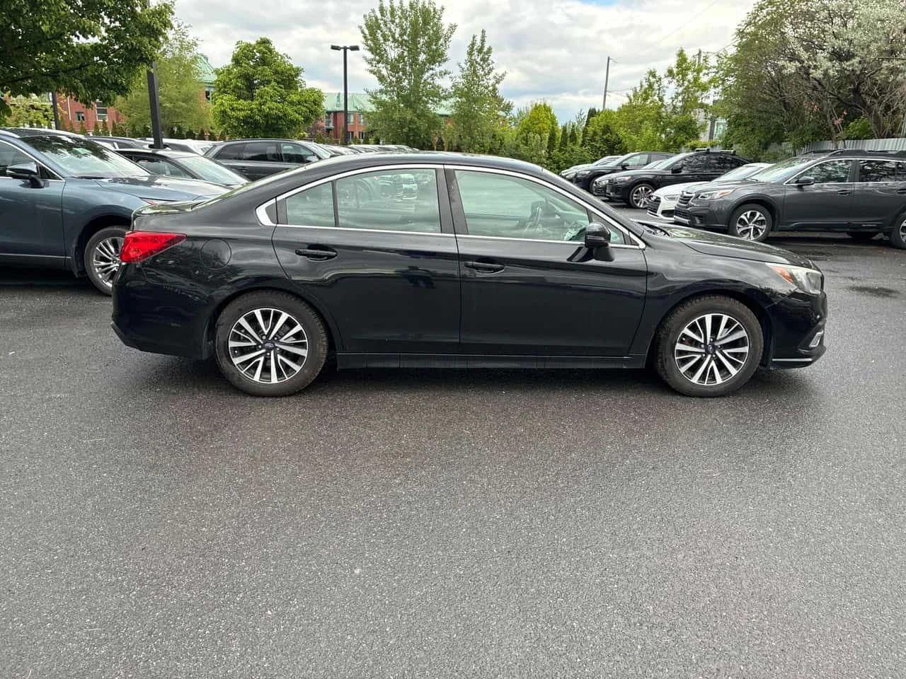 Subaru Legacy * Touring * ПРЕДСТАВИТЕЛСТВО * ШИБИДАХ * КАМЕРА, снимка 3 - Автомобили и джипове - 54719717
