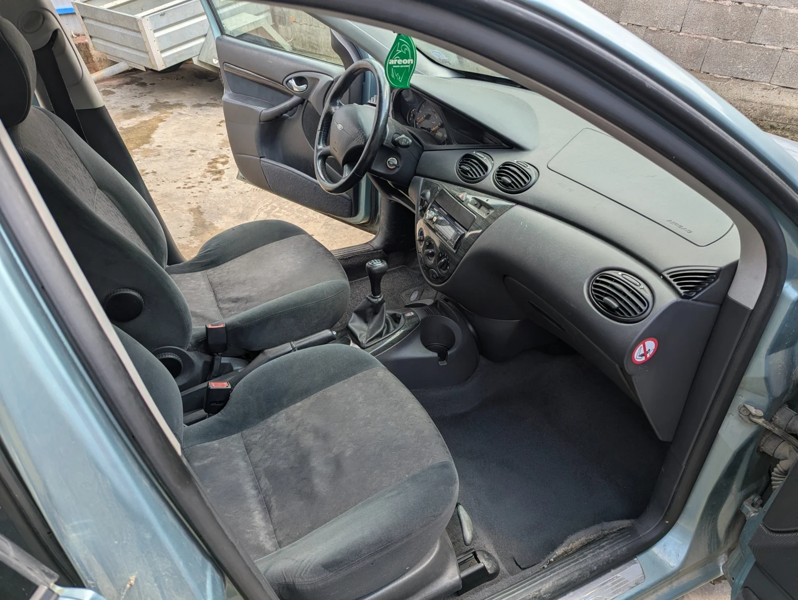 Ford Focus 1.8 Бензин, снимка 10 - Автомобили и джипове - 54809983