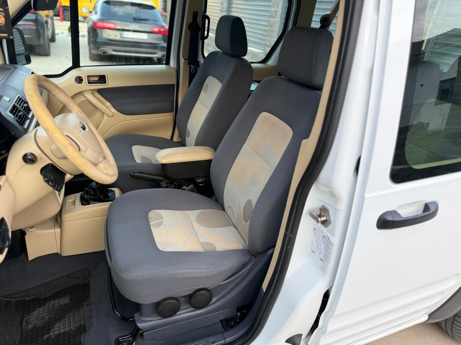 Ford Connect, снимка 10 - Автомобили и джипове - 54877661
