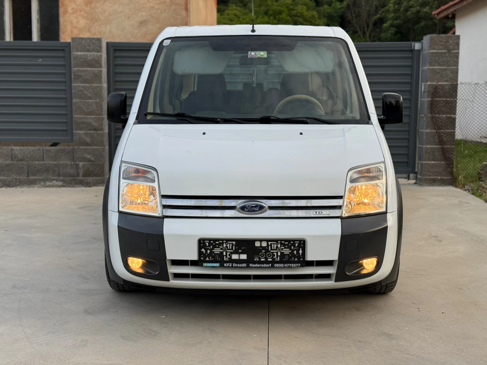 Ford Connect, снимка 8 - Автомобили и джипове - 54877661
