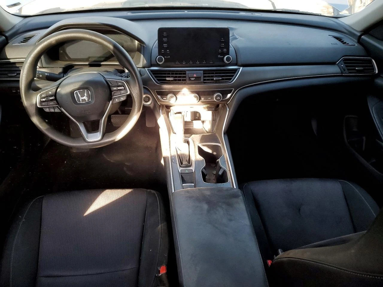 Honda Accord 1.5l Lx, снимка 8 - Автомобили и джипове - 55107180