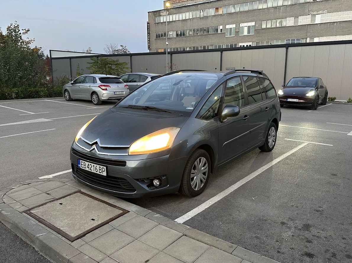Citroen Grand C4 Picasso НЕ ПАЛИ, снимка 3 - Автомобили и джипове - 55154700