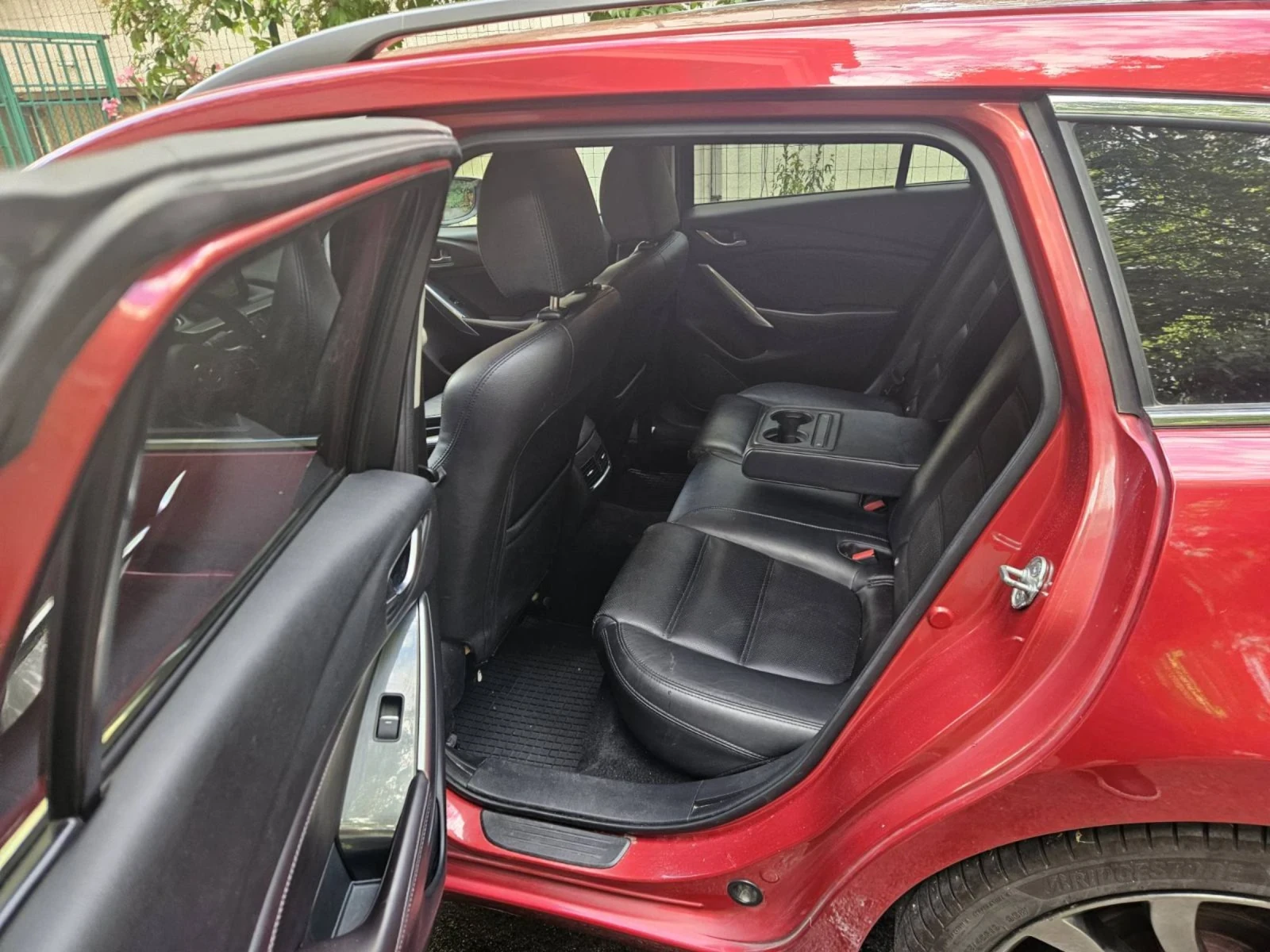 Mazda 6 4х4, снимка 8 - Автомобили и джипове - 55657495