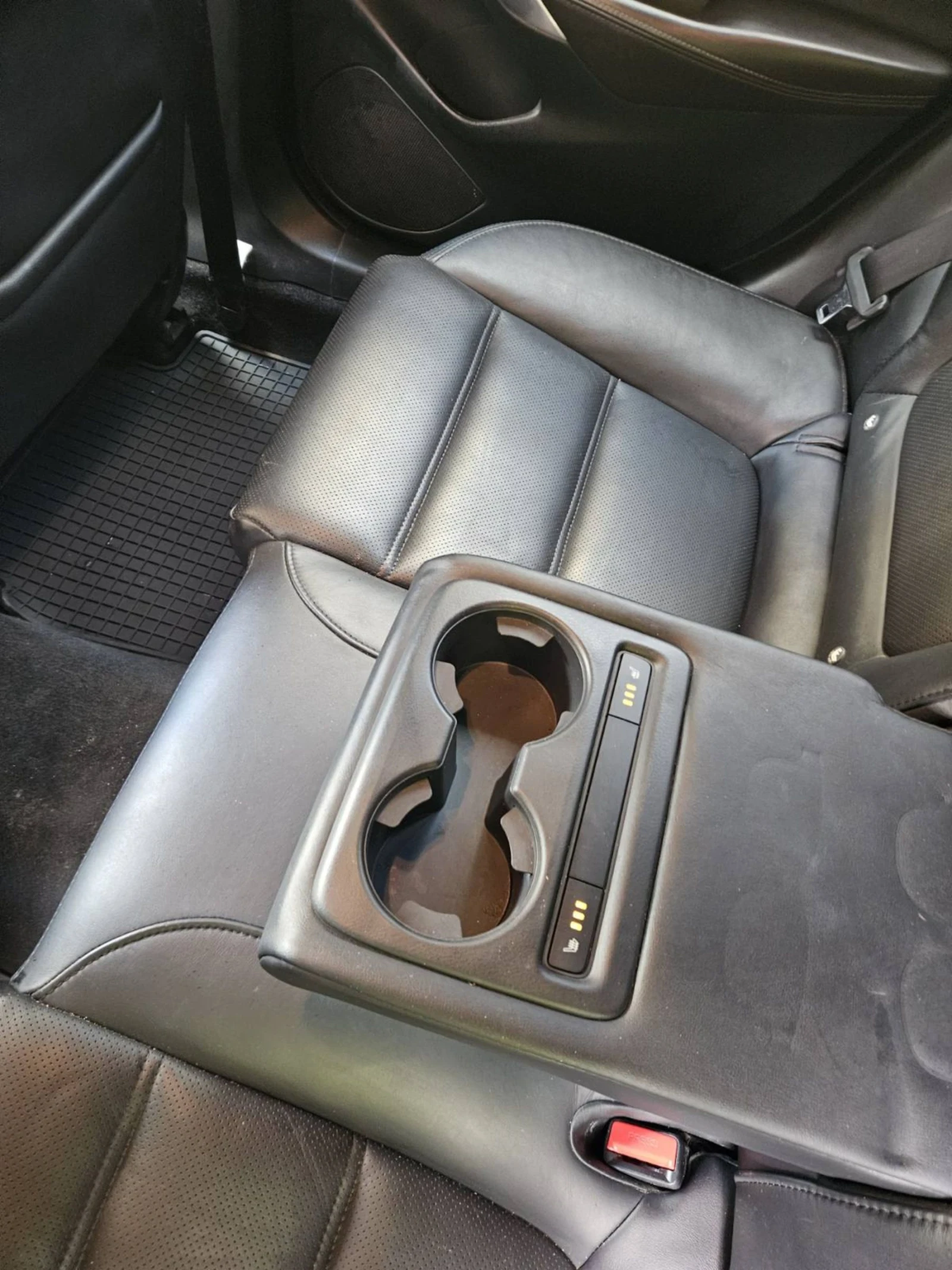 Mazda 6 4х4, снимка 7 - Автомобили и джипове - 55657495