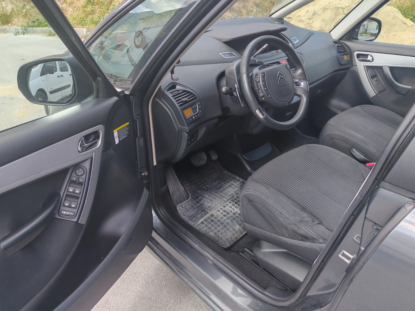 Citroen C4 Picasso 1.6hdi 112�.�.  | Mobile.bg � ����������� 8
