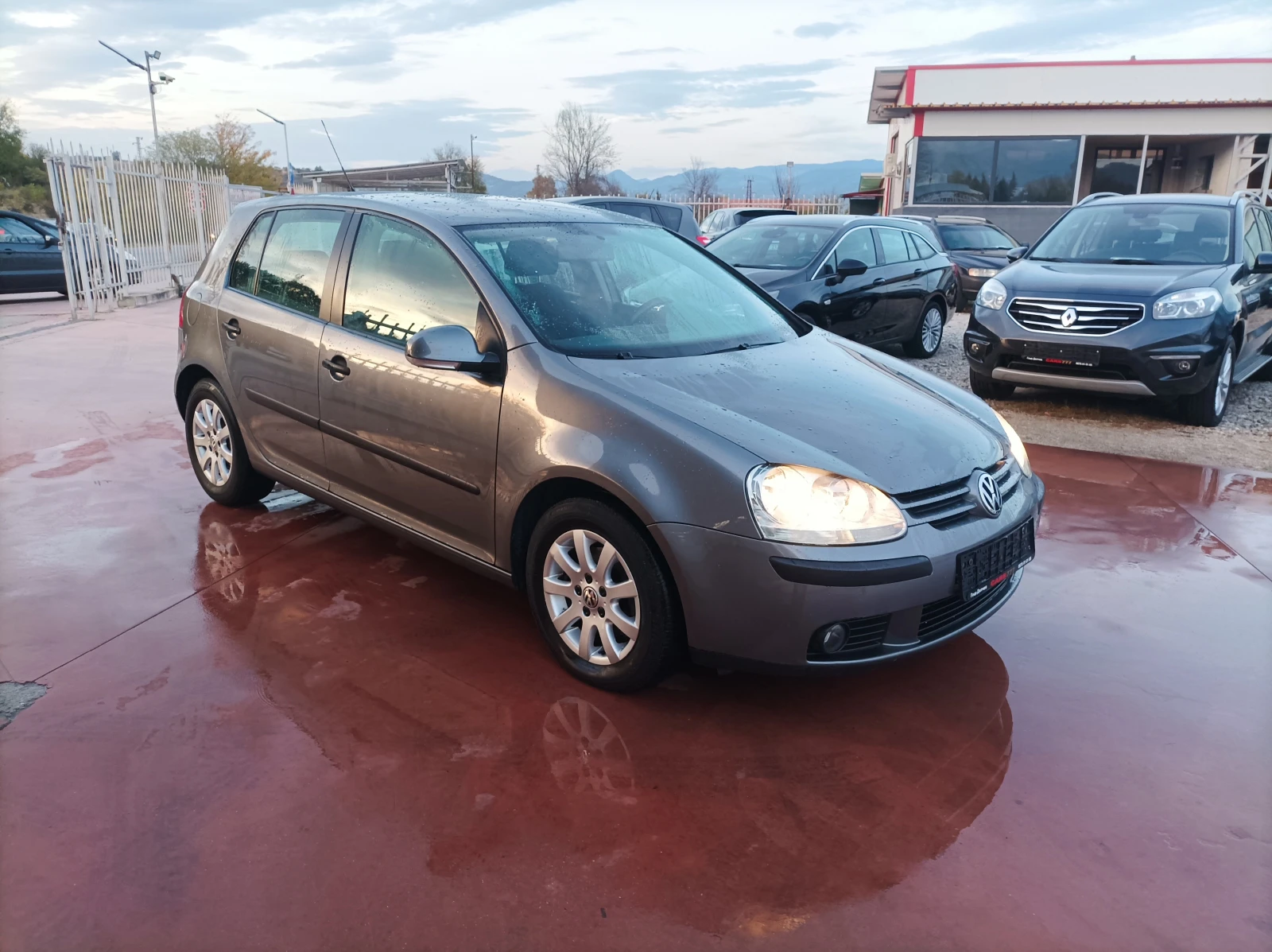 VW Golf 1.9 TDI -105 KC/ ЛИЗИНГ , снимка 4 - Автомобили и джипове - 56601069