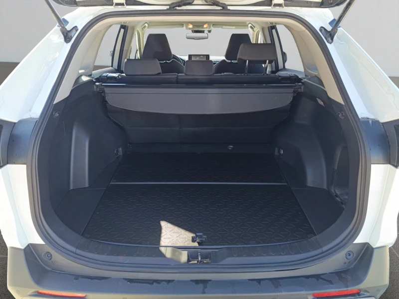 Toyota Rav4, снимка 15 - Автомобили и джипове - 51603791