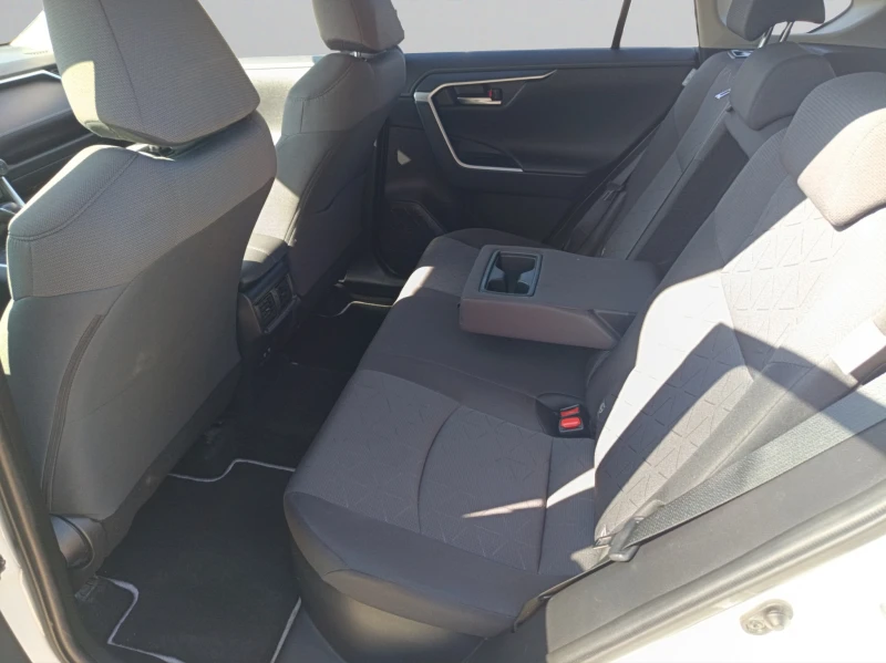 Toyota Rav4, снимка 14 - Автомобили и джипове - 51603791