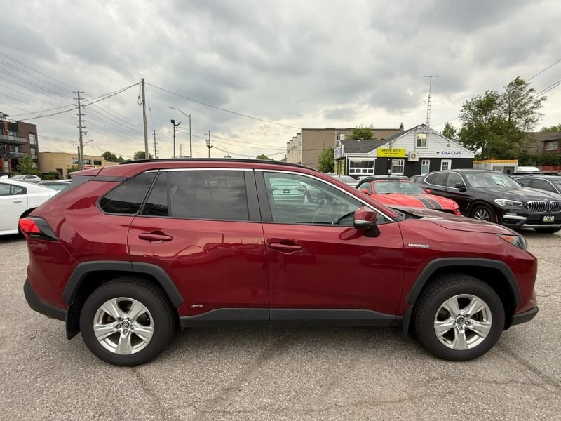 Toyota Rav4 AWD Hybrid LE  CARFAX, снимка 3 - Автомобили и джипове - 52662560