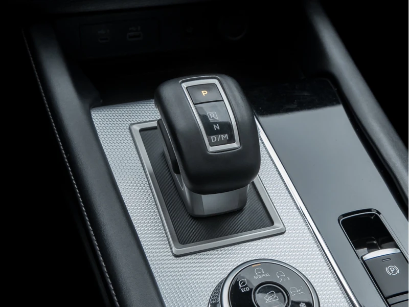 Mitsubishi Outlander GT S-AWC/BOSE/PANO/360, снимка 12 - Автомобили и джипове - 53011203