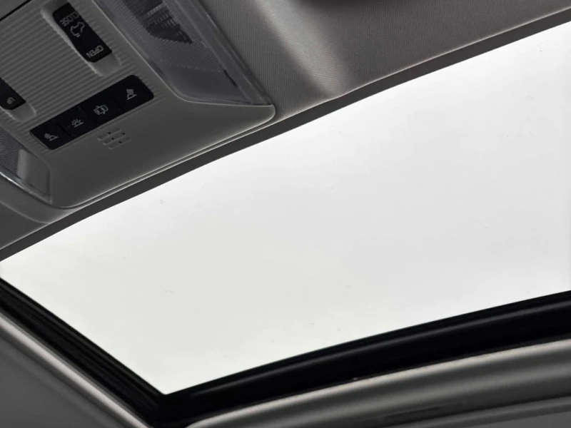 Toyota Rav4 * XLE * CARFAX * БЕЗ ПЪРВОНАЧАЛНА ВНОСКА, снимка 10 - Автомобили и джипове - 53038615