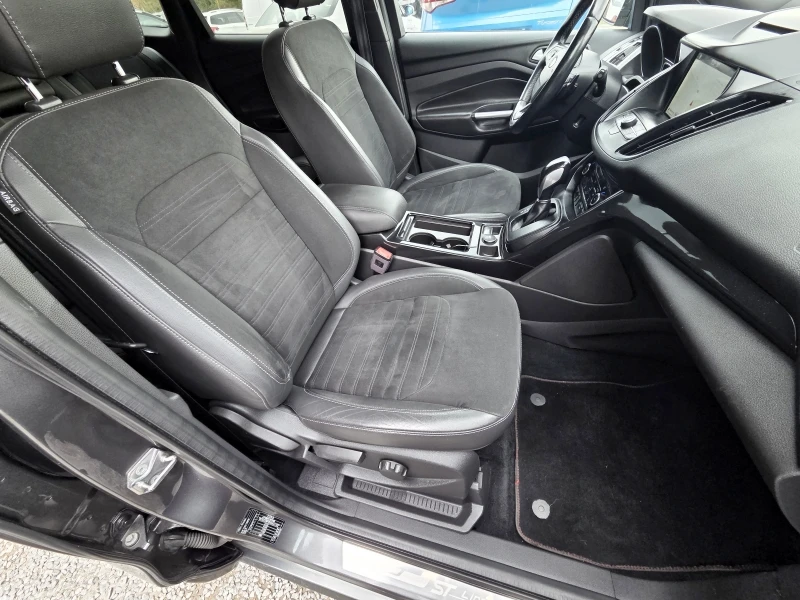 Ford Kuga ST 2.0D 4x4 180hp TITANIUM/DSTR/KEYLESS/NAVI, снимка 15 - Автомобили и джипове - 56205123