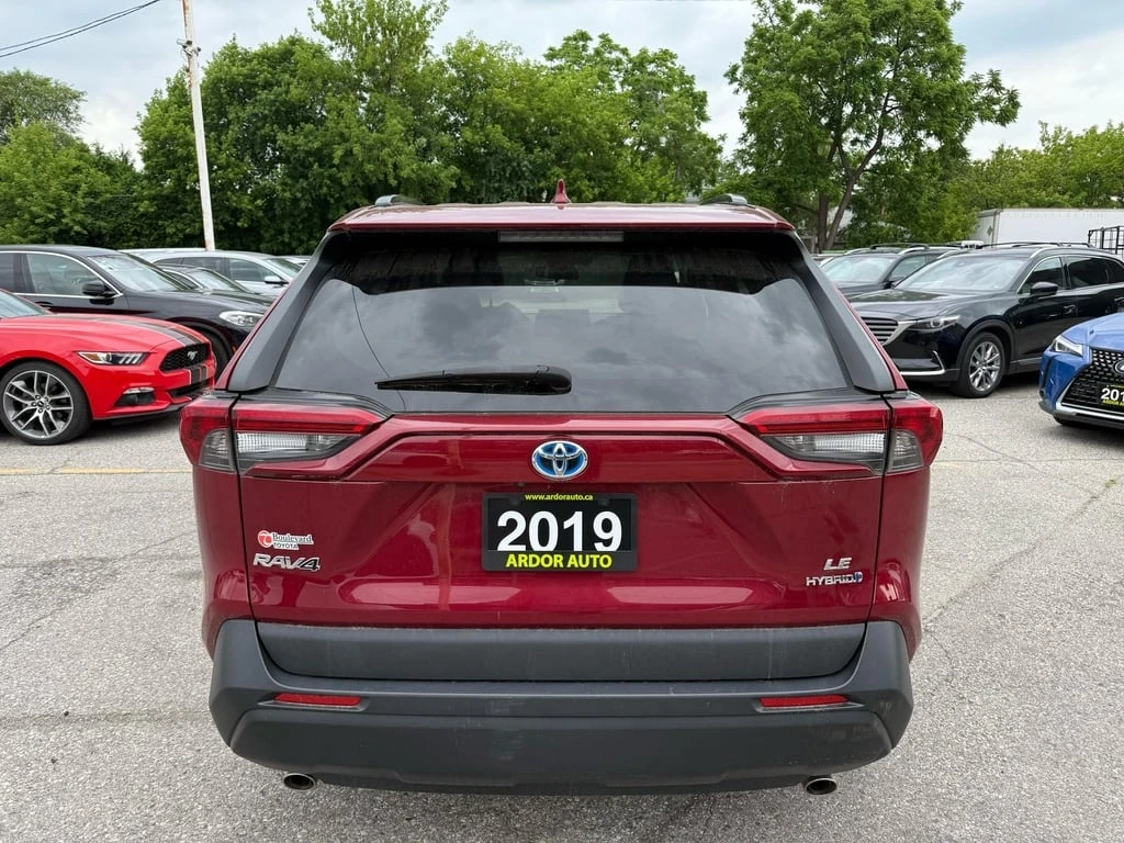 Toyota Rav4 AWD Hybrid LE  CARFAX - изображение 4