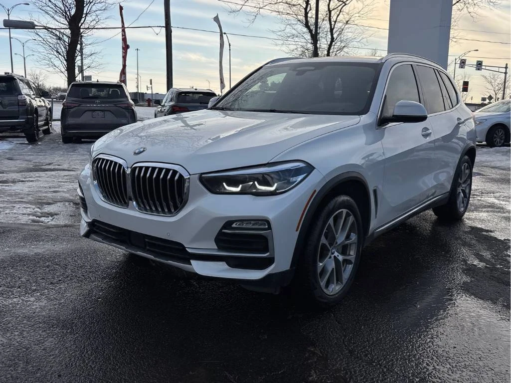 BMW X5 xDrive40i * CARFAX* DISTRONIC * CRYSTAL