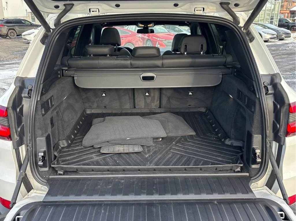 BMW X5 xDrive40i * CARFAX* DISTRONIC * CRYSTAL, снимка 14 - Автомобили и джипове - 53892410