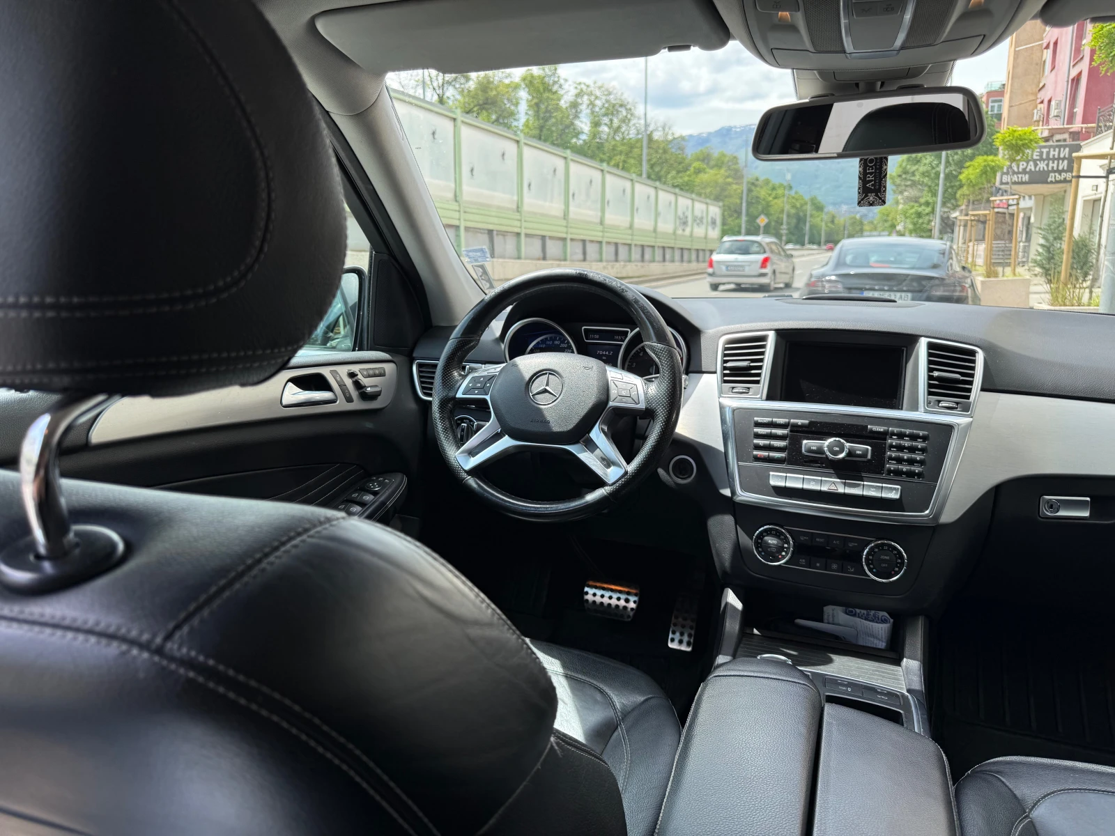 Mercedes-Benz ML 350, снимка 6 - Автомобили и джипове - 54604405
