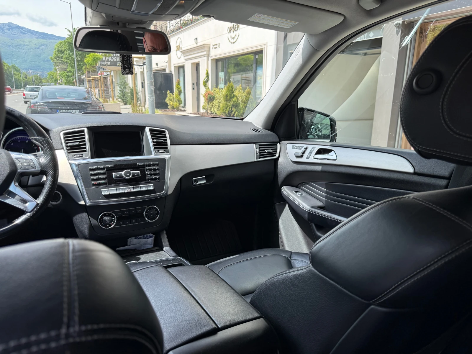 Mercedes-Benz ML 350, снимка 7 - Автомобили и джипове - 54604405