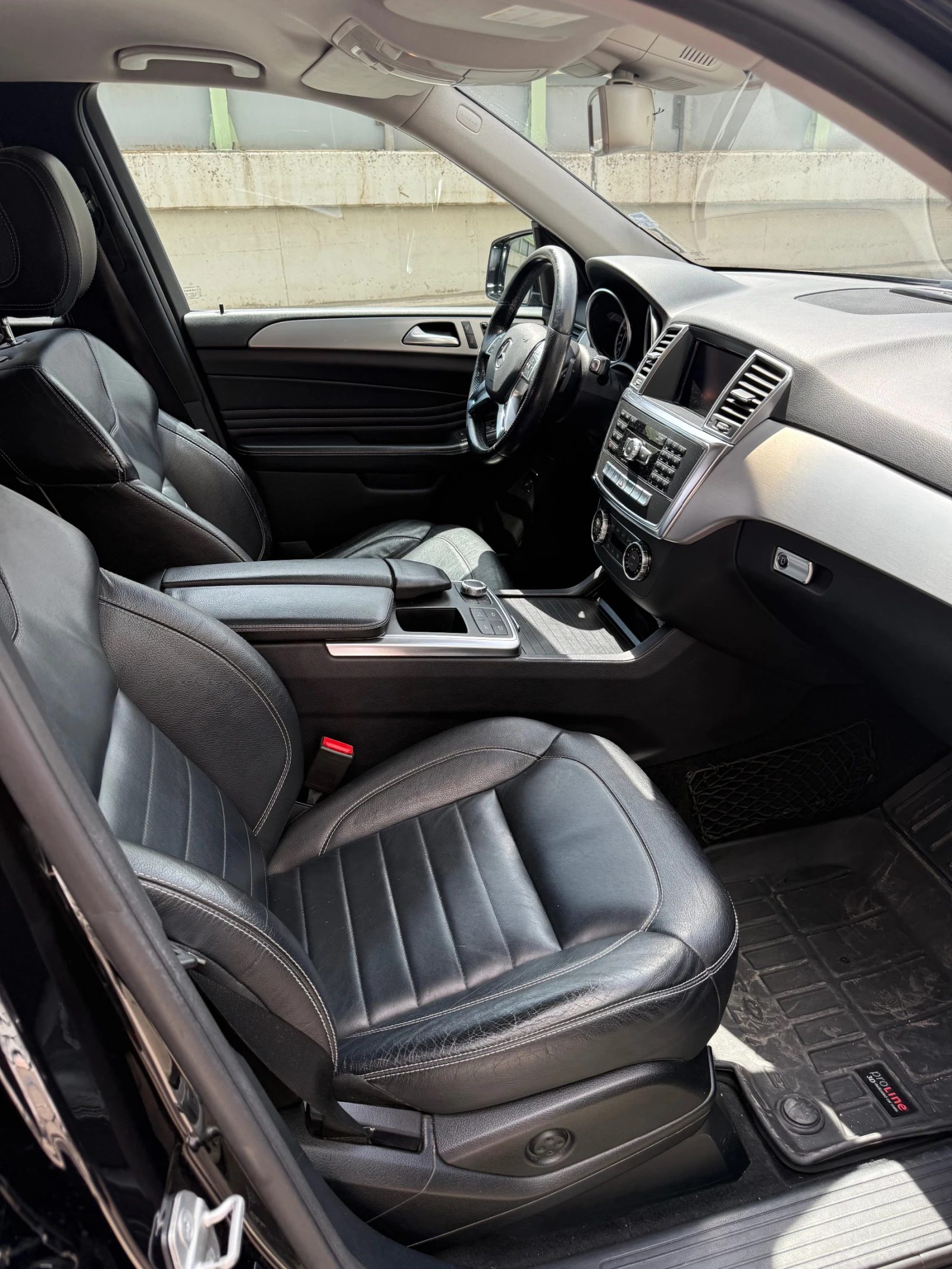 Mercedes-Benz ML 350, снимка 11 - Автомобили и джипове - 54604405
