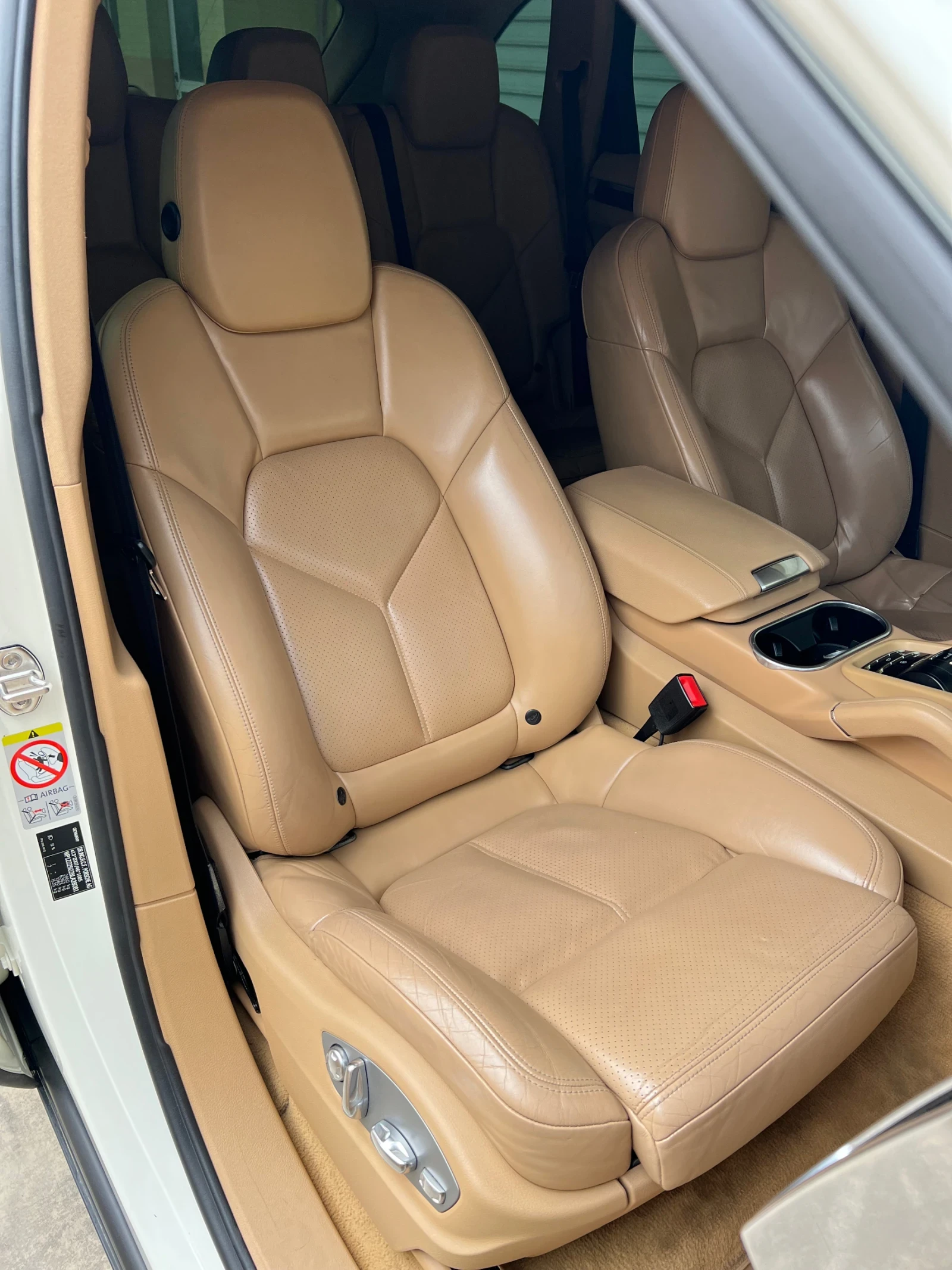Porsche Cayenne 3.0TDI, снимка 14 - Автомобили и джипове - 54743991