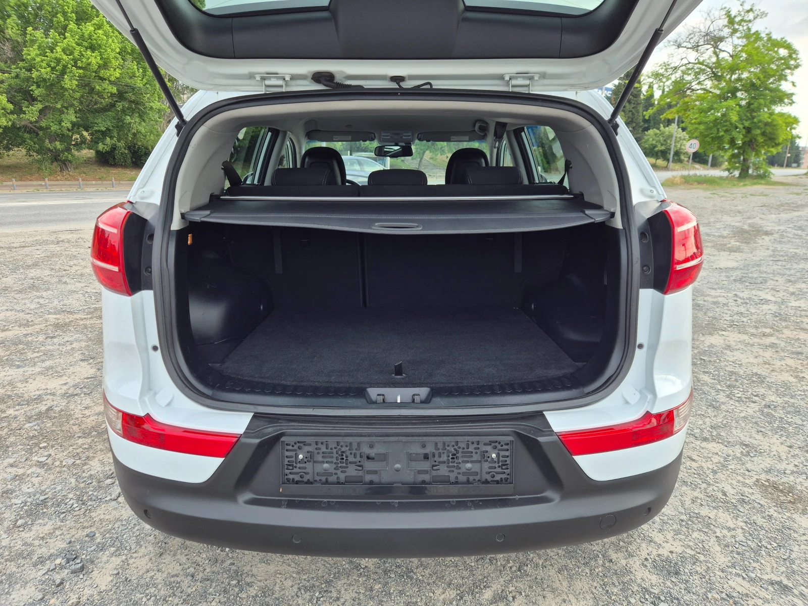 Kia Sportage 2.0CRDI | Mobile.bg � ����������� 11