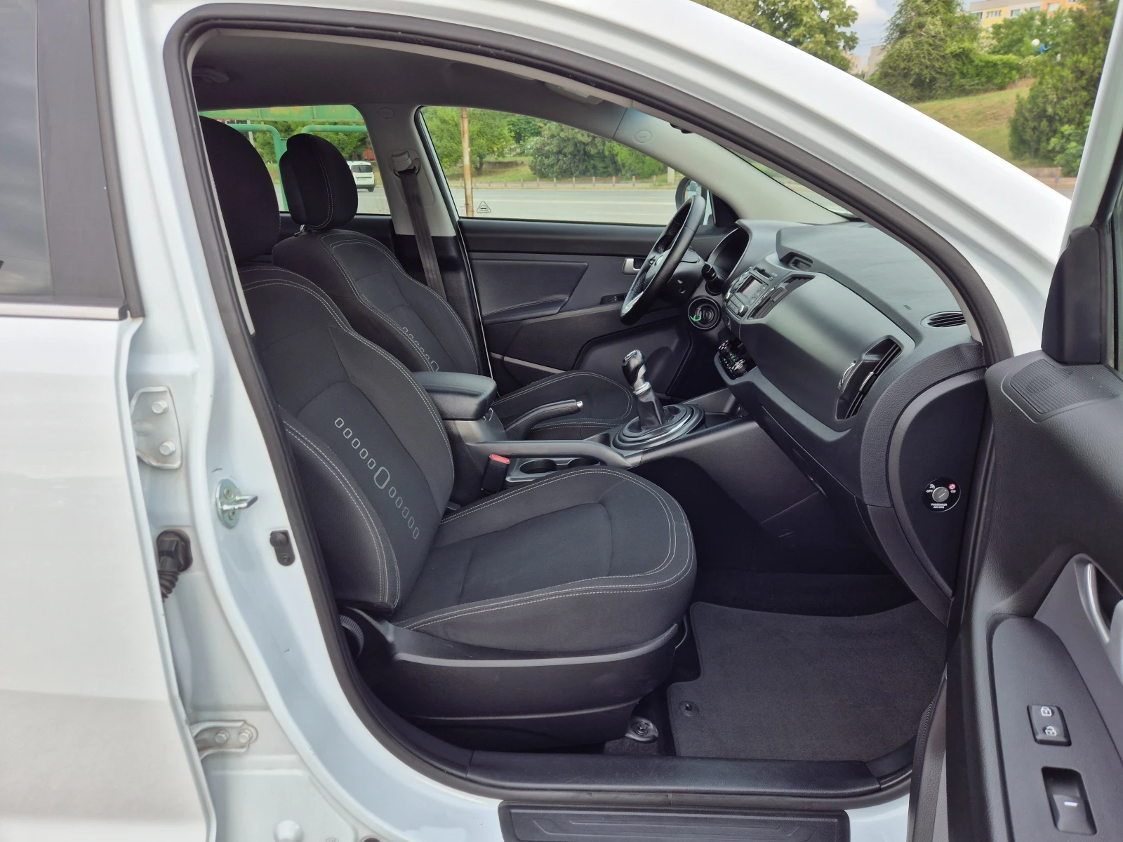 Kia Sportage 2.0CRDI | Mobile.bg � ����������� 9