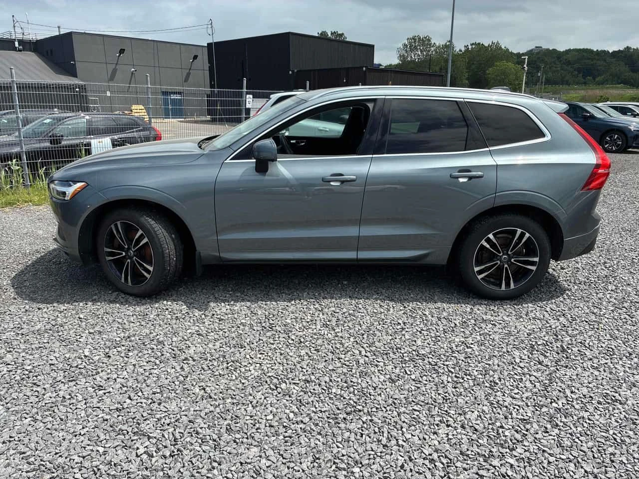 Volvo XC60 Momentum/КЛИП НА МОТОРА/ПРЕДСТАВИТЕЛСТВО НА VOLVO, снимка 3 - Автомобили и джипове - 54913493