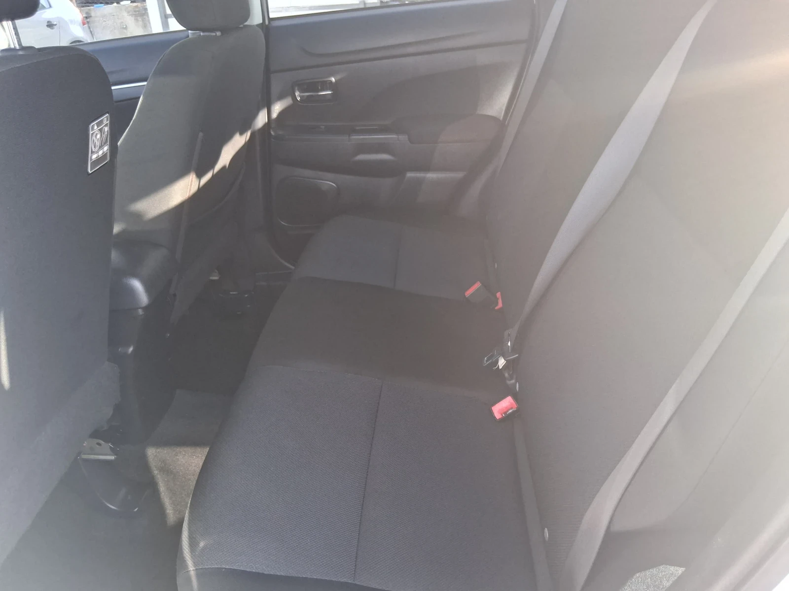 Mitsubishi ASX 1.6 бензин сервизна книжка, снимка 10 - Автомобили и джипове - 55306467