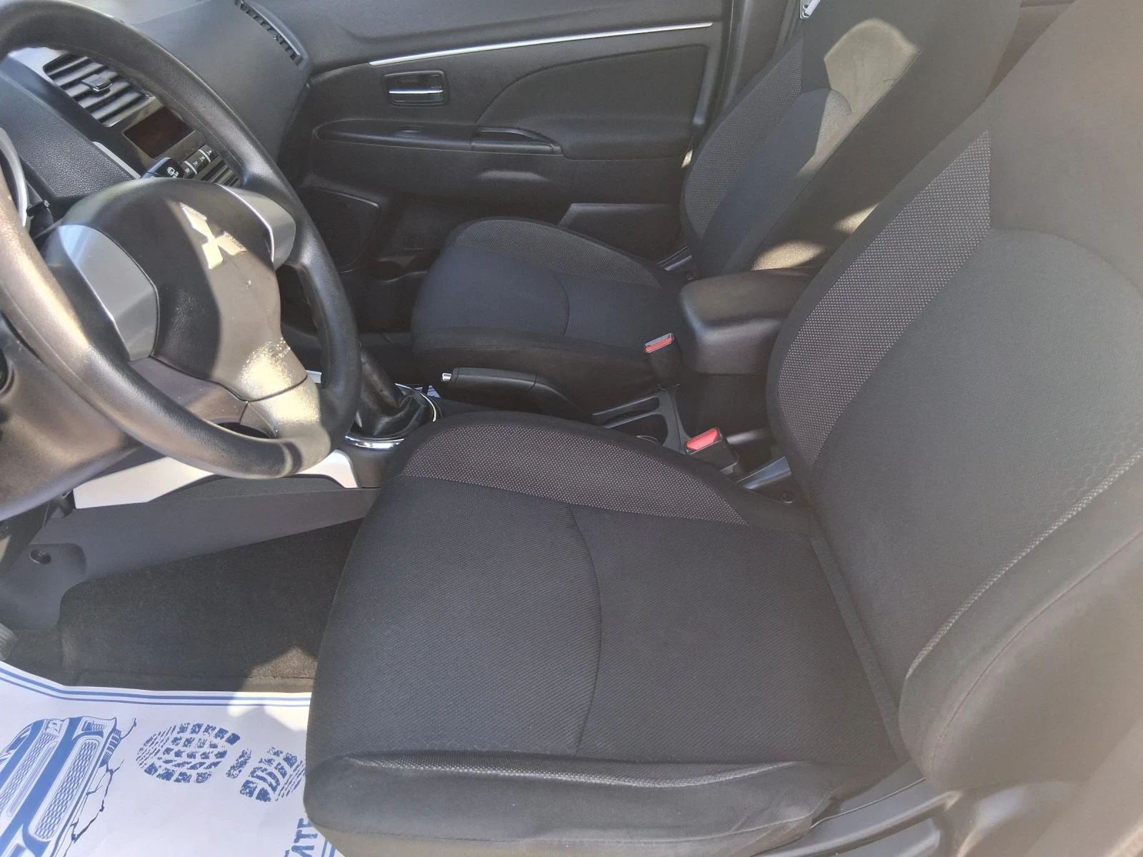 Mitsubishi ASX 1.6 бензин сервизна книжка, снимка 9 - Автомобили и джипове - 55306467