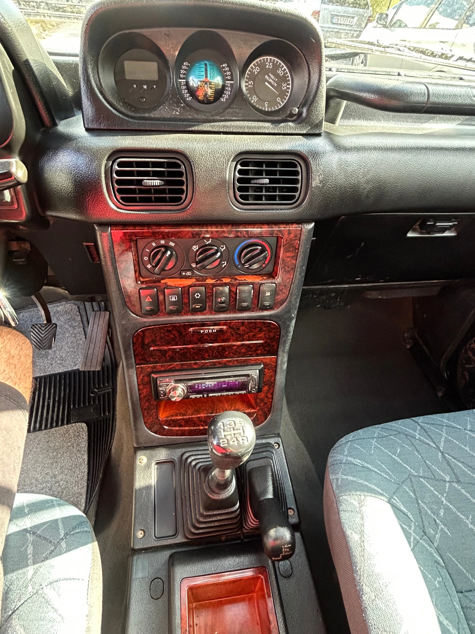 Hyundai Galloper 2.5 KLIMATIK TOП, снимка 14 - Автомобили и джипове - 55956890