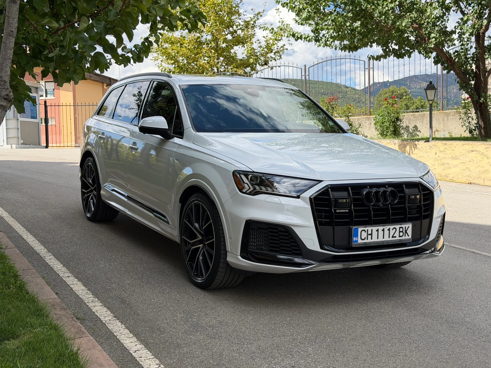 Audi Q7 55 TFSI* S line* 7 места, снимка 3 - Автомобили и джипове - 56049922