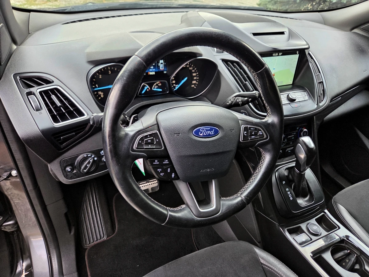 Ford Kuga ST 2.0D 4x4 180hp TITANIUM/DSTR/KEYLESS/NAVI, снимка 10 - Автомобили и джипове - 56205123